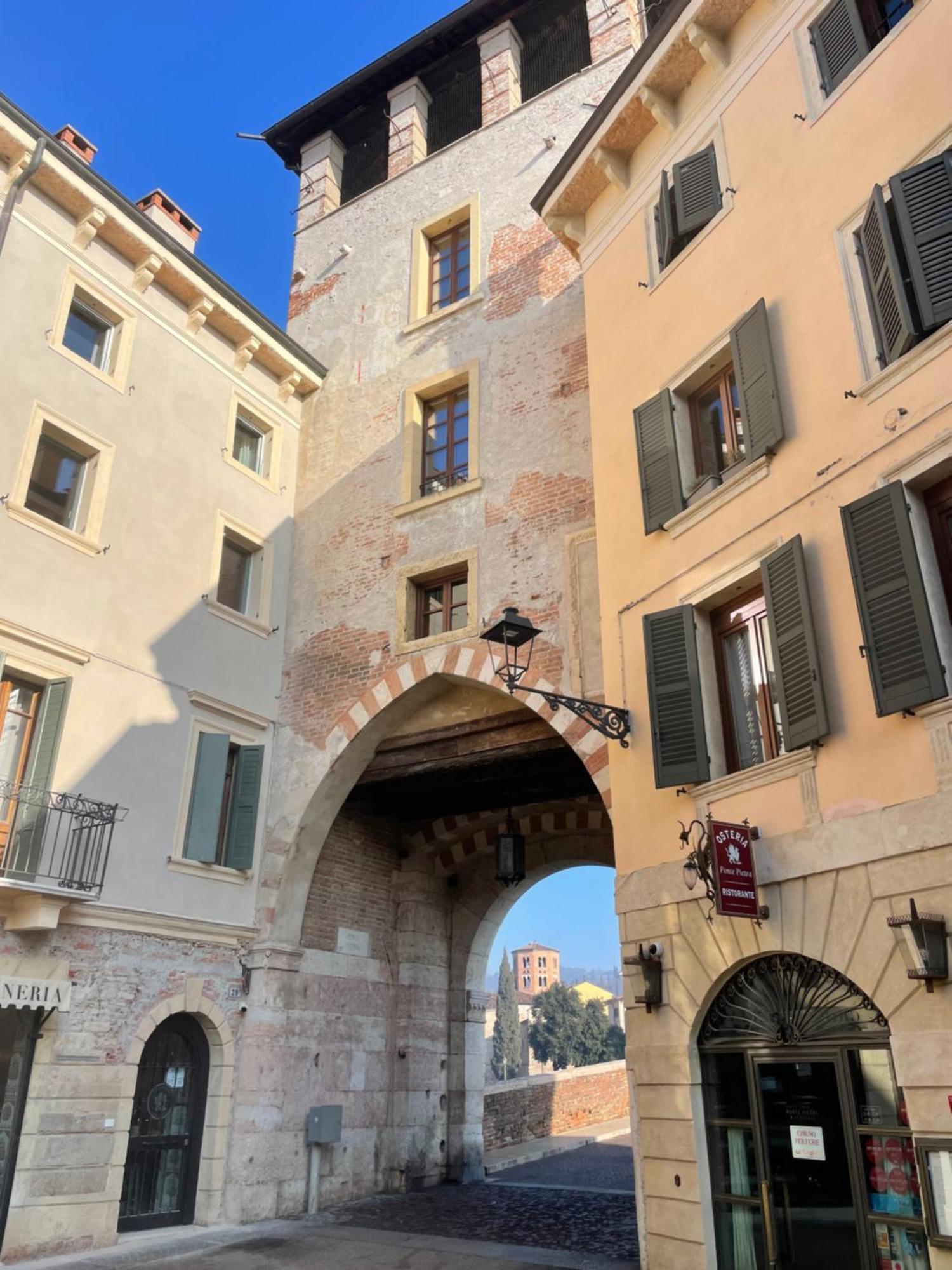 Primavera Al Teatro Romano Верона Екстер'єр фото