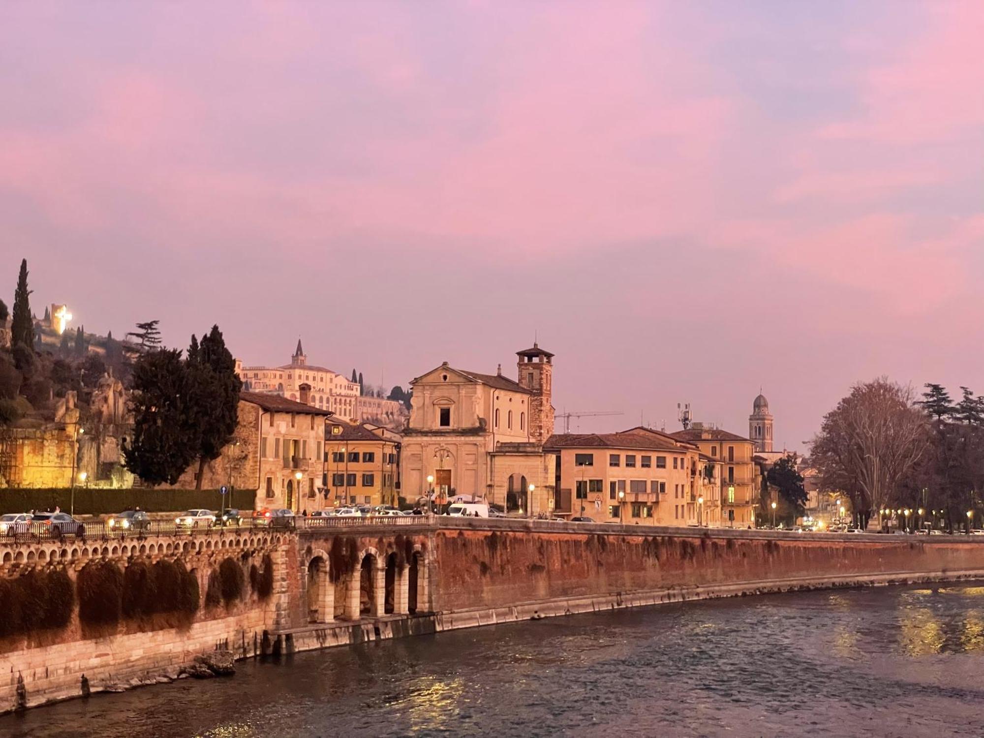 Primavera Al Teatro Romano Верона Екстер'єр фото